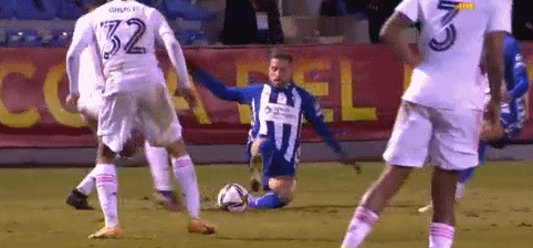 亚冠5轮1分！海港主帅赛后表演语言艺术：球迷打脸，蓉城再补一刀